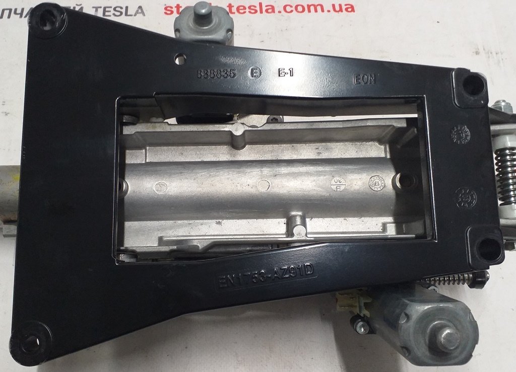 4 Steering column assembly (THYSSEN KRUPP S1) Tesla model X, model S REST 1027811-00-F